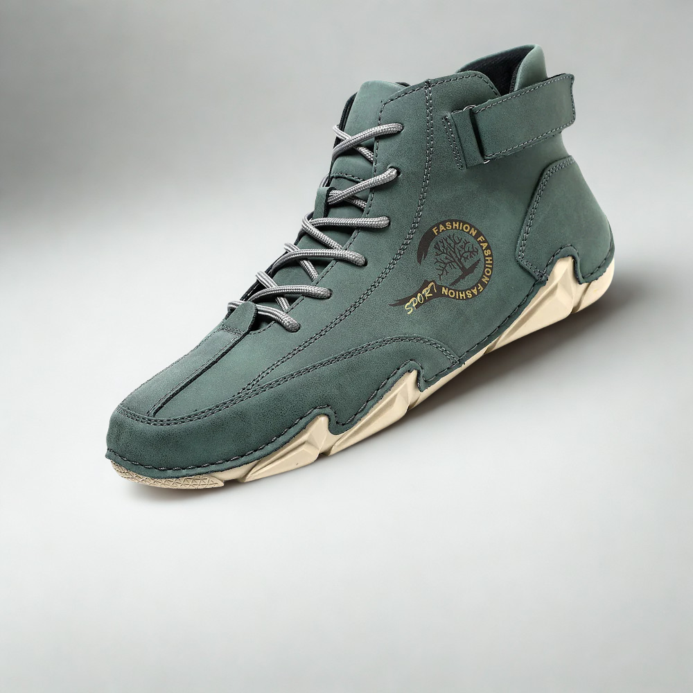 Men's Winter Hiking Boots - Comfortable Lace-Up Ankle