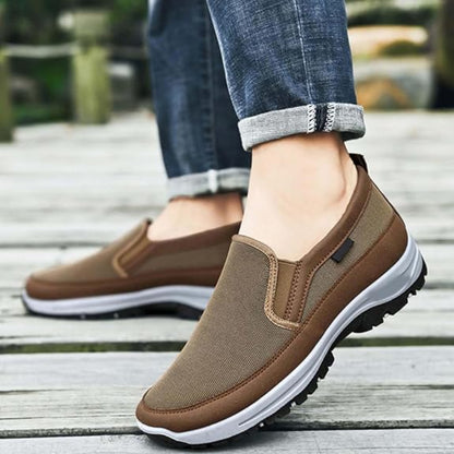Men’s Lightweight Slip-On Walking Shoes - Breathable Non-Slip