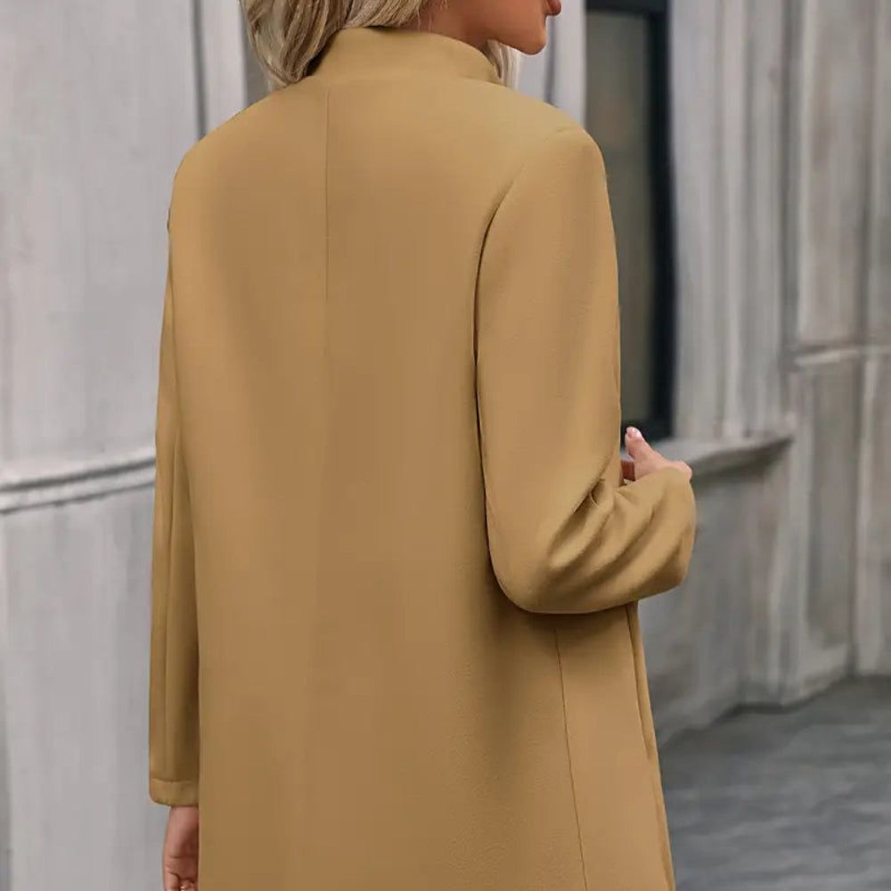 Women's Elegant Wool Blend Winter Coat - Long Buttoned