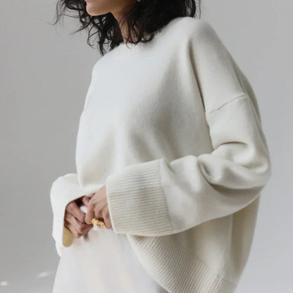Women's Oversized Crew Neck Long Sleeve Knitted Sweater - Pullover