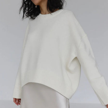 Women's Oversized Crew Neck Long Sleeve Knitted Sweater - Pullover