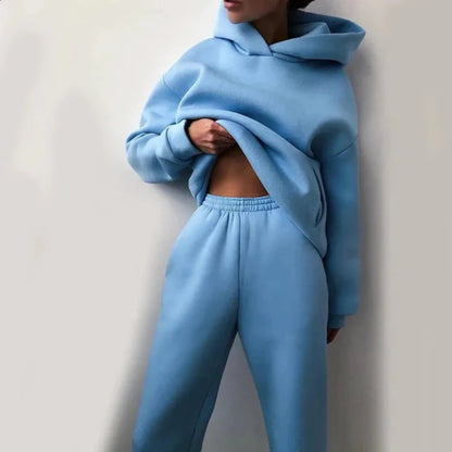 Women's Oversized Tracksuit Set - Cropped Hoodie Loungewear