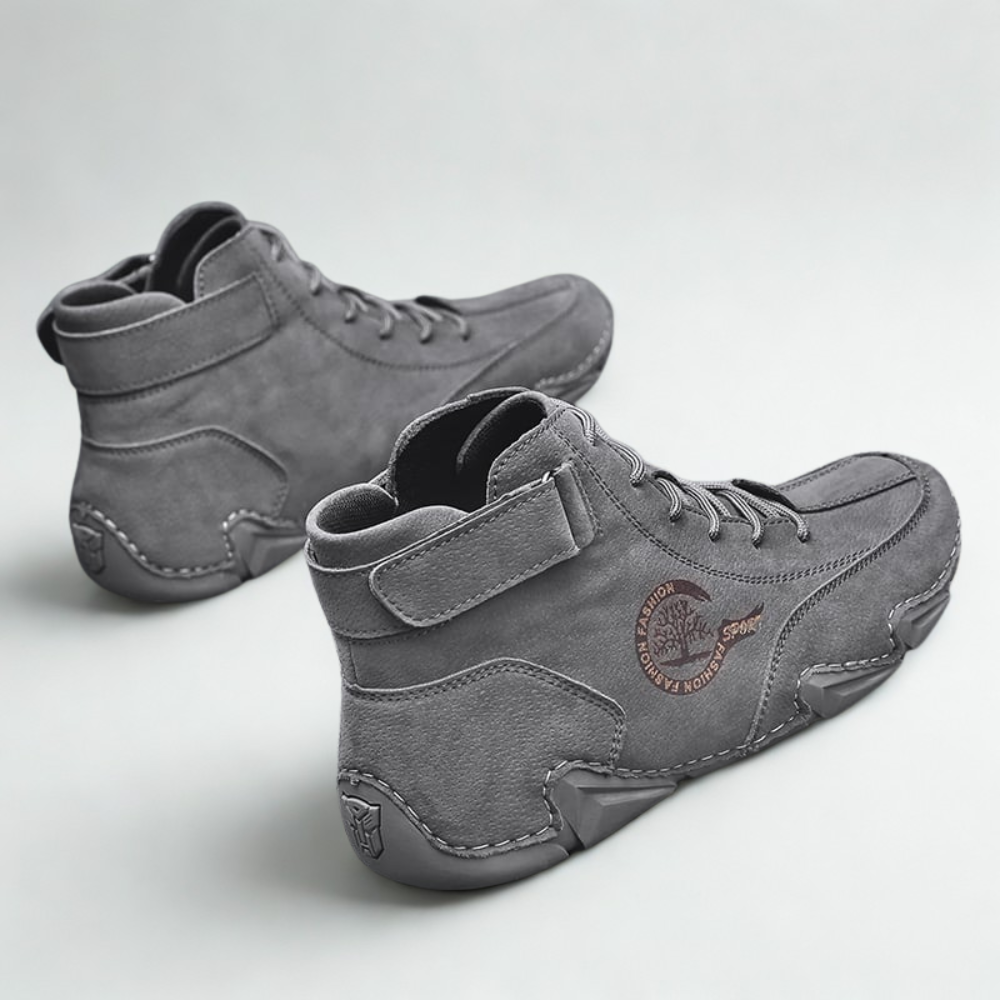 Men's Winter Hiking Boots - Comfortable Lace-Up Ankle