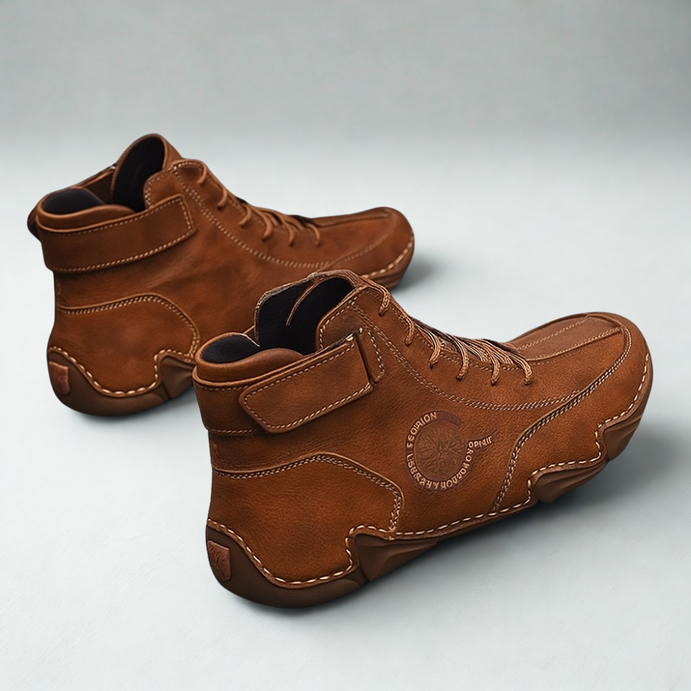 Men's Winter Hiking Boots - Comfortable Lace-Up Ankle