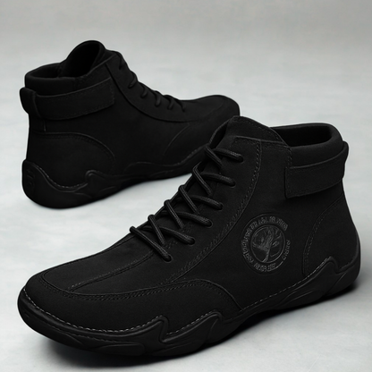 Men's Winter Hiking Boots - Comfortable Lace-Up Ankle