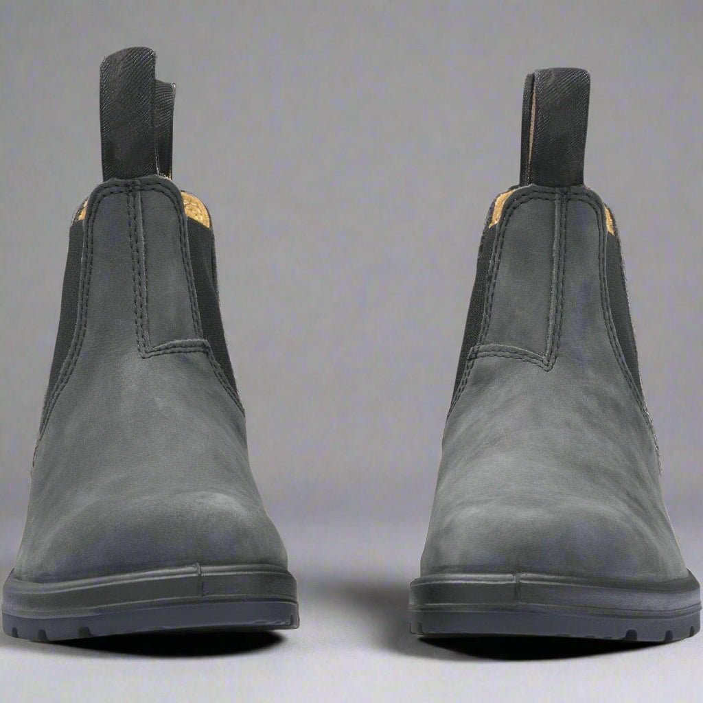 Chic Leather Ankle Boots for Stylish Comfort - Image 2