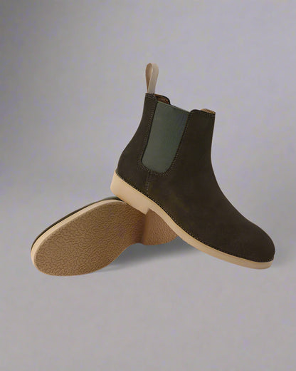 Elegant Slip-On Chelsea Boots for Every Occasion - Image 11