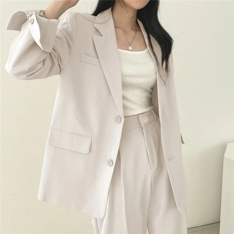Eleganter Blazer und gerade geschnittene Hose für Damen - Image 10
