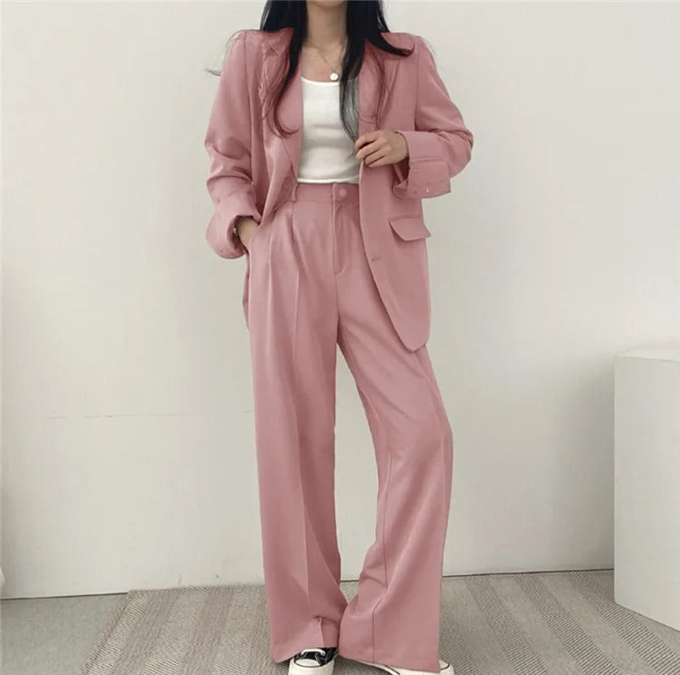 Eleganter Blazer und gerade geschnittene Hose für Damen - Image 4