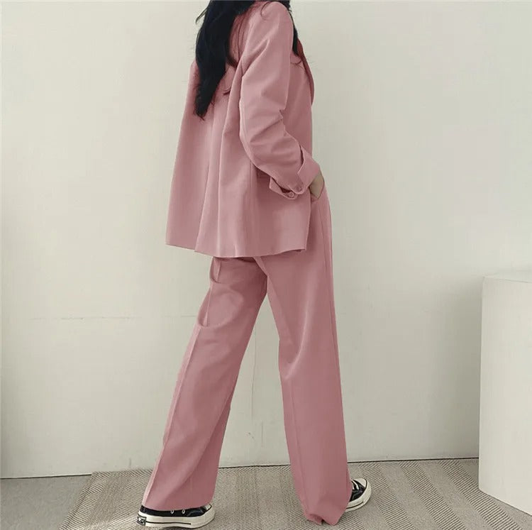 Eleganter Blazer und gerade geschnittene Hose für Damen - Image 6